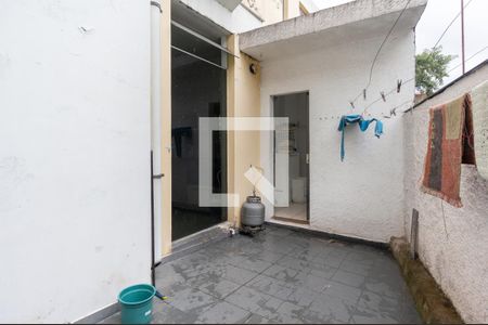 Casa à venda com 160m², 3 quartos e 4 vagas Casa à venda com 160m², 3 quartos e 4 vagasQuintal