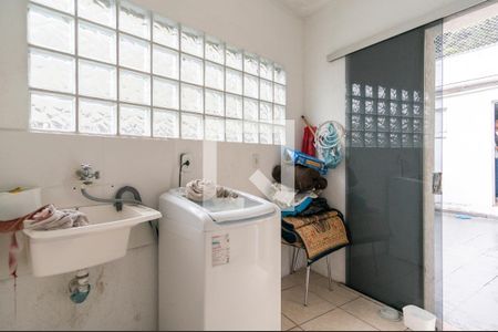 Casa à venda com 160m², 3 quartos e 4 vagas Casa à venda com 160m², 3 quartos e 4 vagasÁrea de Serviço