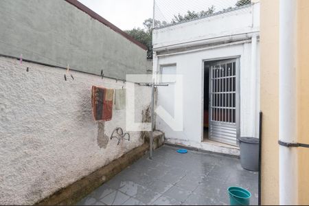 Casa à venda com 160m², 3 quartos e 4 vagas Casa à venda com 160m², 3 quartos e 4 vagasQuintal