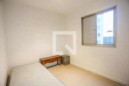 Quarto 1 de apartamento para alugar com 3 quartos, 64m² em Cidade São Francisco, São Paulo