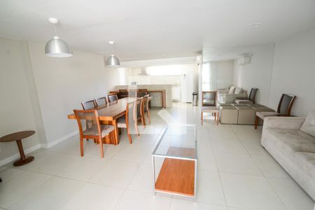 Apartamento para alugar com 141m², 3 quartos e 2 vagas Apartamento para alugar com 141m², 3 quartos e 2 vagasÁrea comum - Salão de festas