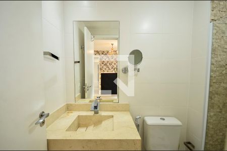 Apartamento para alugar com 141m², 3 quartos e 2 vagas Apartamento para alugar com 141m², 3 quartos e 2 vagasBanheiro da Suíte 1