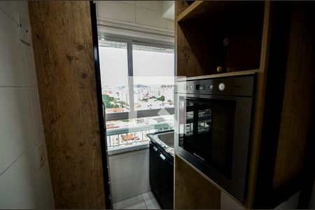 Apartamento para alugar com 141m², 3 quartos e 2 vagas Apartamento para alugar com 141m², 3 quartos e 2 vagasCozinha e Área de Serviço