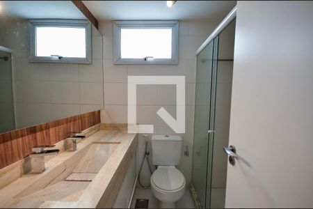 Apartamento para alugar com 141m², 3 quartos e 2 vagas Apartamento para alugar com 141m², 3 quartos e 2 vagasBanheiro da Suíte 2