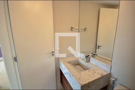 Apartamento para alugar com 141m², 3 quartos e 2 vagas Apartamento para alugar com 141m², 3 quartos e 2 vagasBanheiro 2