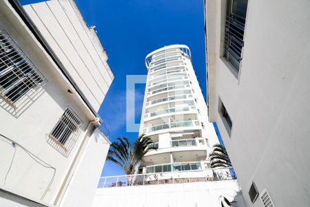 Apartamento para alugar com 141m², 3 quartos e 2 vagas Apartamento para alugar com 141m², 3 quartos e 2 vagasFachada