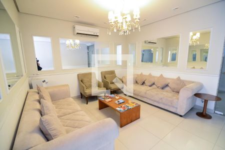 Apartamento para alugar com 141m², 3 quartos e 2 vagas Apartamento para alugar com 141m², 3 quartos e 2 vagasHall