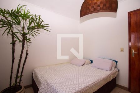 Quarto de casa de condomínio para alugar com 1 quarto, 40m² em Guarujá, Porto Alegre