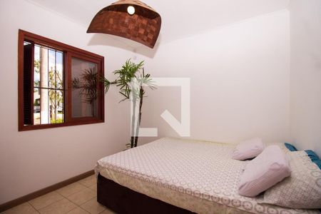 Quarto de casa de condomínio para alugar com 1 quarto, 40m² em Guarujá, Porto Alegre