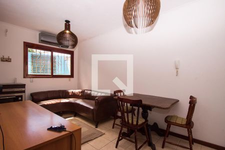 Sala/Cozinha de casa de condomínio para alugar com 1 quarto, 40m² em Guarujá, Porto Alegre