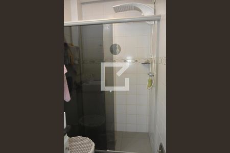 Apartamento à venda com 71m², 2 quartos e 2 vagasBanheiro Corredor