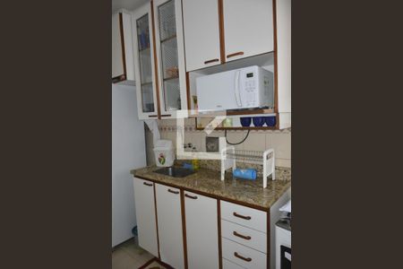 Apartamento à venda com 71m², 2 quartos e 2 vagasCozinha