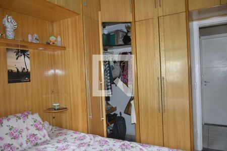 Apartamento à venda com 71m², 2 quartos e 2 vagasQuarto 1