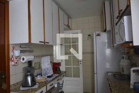 Apartamento à venda com 71m², 2 quartos e 2 vagasCozinha