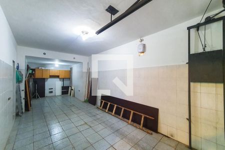 Casa à venda com 210m², 4 quartos e 2 vagas Casa à venda com 210m², 4 quartos e 2 vagasGaragem