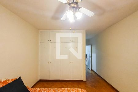 Casa à venda com 210m², 4 quartos e 2 vagas Casa à venda com 210m², 4 quartos e 2 vagasSuíte