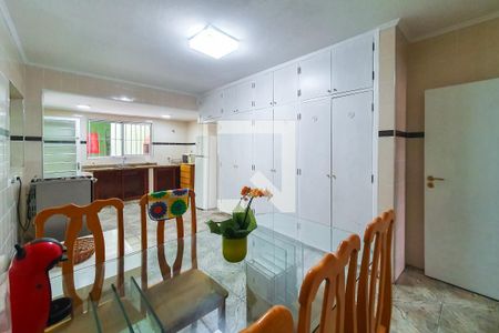 Casa à venda com 210m², 4 quartos e 2 vagas Casa à venda com 210m², 4 quartos e 2 vagasCozinha