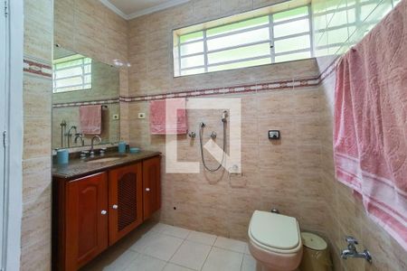 Casa à venda com 210m², 4 quartos e 2 vagas Casa à venda com 210m², 4 quartos e 2 vagasBanheiro da Suíte