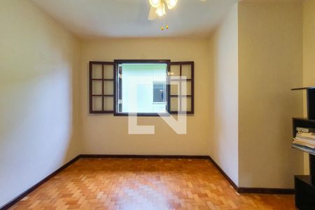 Casa à venda com 210m², 4 quartos e 2 vagas Casa à venda com 210m², 4 quartos e 2 vagasQuarto 2
