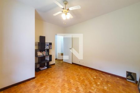 Casa à venda com 210m², 4 quartos e 2 vagas Casa à venda com 210m², 4 quartos e 2 vagasQuarto 2