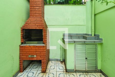 Casa à venda com 210m², 4 quartos e 2 vagas Casa à venda com 210m², 4 quartos e 2 vagasChurrasqueira