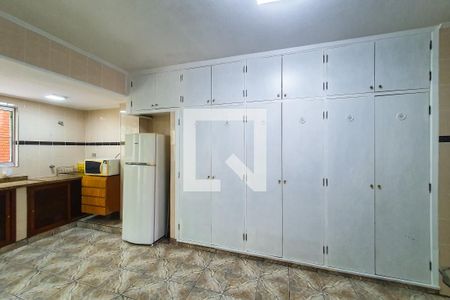 Casa à venda com 210m², 4 quartos e 2 vagas Casa à venda com 210m², 4 quartos e 2 vagasCozinha