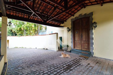 Garagem de casa à venda com 4 quartos, 848m² em Jardim Viana, São Paulo