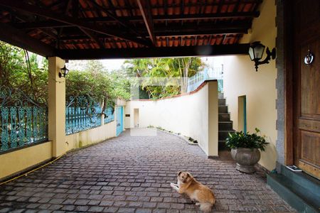 Garagem de casa à venda com 4 quartos, 848m² em Jardim Viana, São Paulo