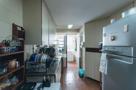 Apartamento à venda com 120m², 4 quartos e 2 vagasCozinha e Área de Serviço
