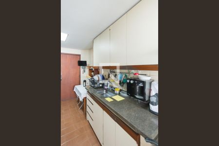 Apartamento à venda com 120m², 4 quartos e 2 vagasCozinha e Área de Serviço