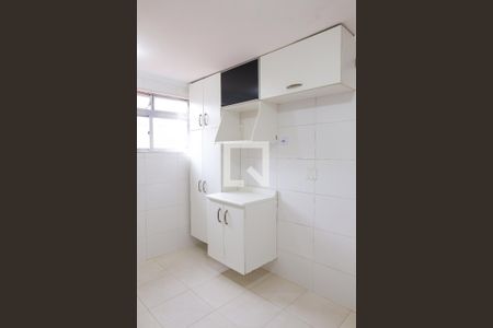 Apartamento para alugar com 60m², 2 quartos e 1 vaga Apartamento para alugar com 60m², 2 quartos e 1 vagaCozinha e Landeria