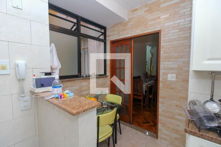 Apartamento à venda com 57m², 2 quartos e 1 vaga Apartamento à venda com 57m², 2 quartos e 1 vagaCozinha