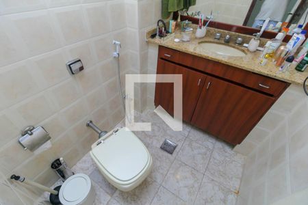 Apartamento à venda com 57m², 2 quartos e 1 vaga Apartamento à venda com 57m², 2 quartos e 1 vagaBanheiro Social