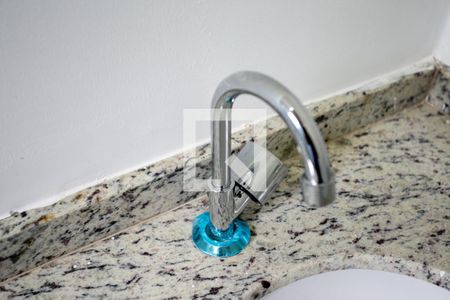 Casa para alugar com 70m², 2 quartos e 1 vaga Casa para alugar com 70m², 2 quartos e 1 vagaBanheiro