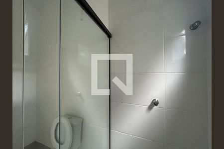 Banheiro da Suíte de casa de condomínio para alugar com 1 quarto, 35m² em Casa Verde Alta, São Paulo