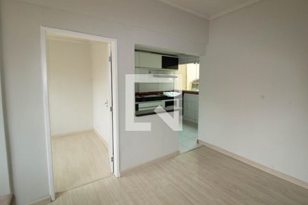 Sala de apartamento para alugar com 3 quartos, 85m² em Jardim Vinte E Cinco de Agosto, Duque de Caxias
