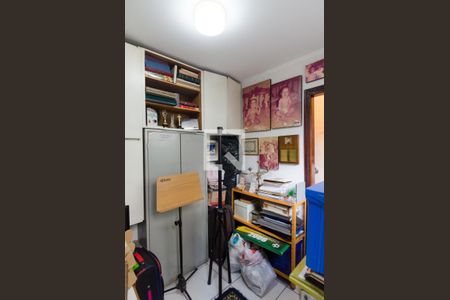 Casa à venda com 199m², 3 quartos e 2 vagasQuarto de serviço