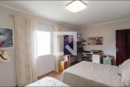 Casa à venda com 199m², 3 quartos e 2 vagasQuarto 3