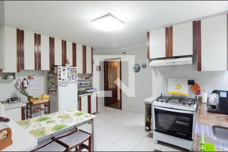 Casa à venda com 199m², 3 quartos e 2 vagasCozinha