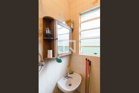 Casa à venda com 199m², 3 quartos e 2 vagasBanheiro de serviço