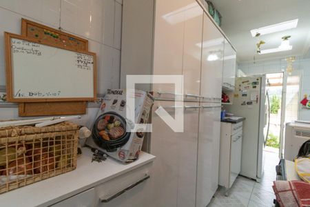 Casa à venda com 150m², 4 quartos e 3 vagas Casa à venda com 150m², 4 quartos e 3 vagasDespensa