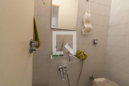 Casa à venda com 150m², 4 quartos e 3 vagas Casa à venda com 150m², 4 quartos e 3 vagasLavabo