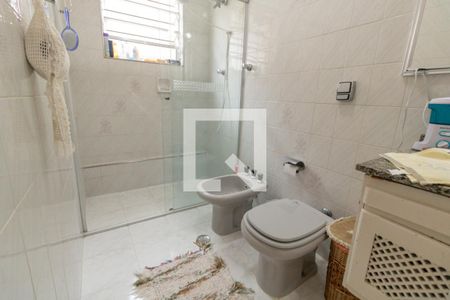 Casa à venda com 150m², 4 quartos e 3 vagas Casa à venda com 150m², 4 quartos e 3 vagasBanheiro da Suíte