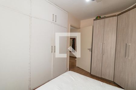 Casa à venda com 150m², 4 quartos e 3 vagas Casa à venda com 150m², 4 quartos e 3 vagasSuíte