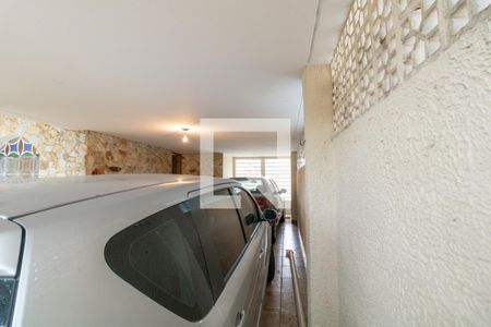 Casa à venda com 150m², 4 quartos e 3 vagas Casa à venda com 150m², 4 quartos e 3 vagasGaragem
