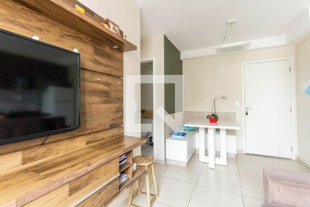 Sala de apartamento para alugar com 2 quartos, 49m² em Itaquera, São Paulo