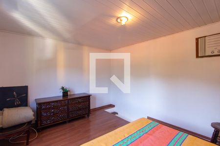 Casa à venda com 350m², 6 quartos e 6 vagasCasa de Hóspedes