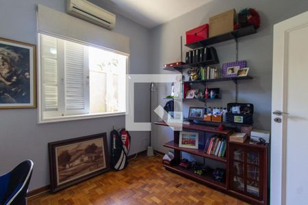 Casa à venda com 350m², 6 quartos e 6 vagasQuarto 1