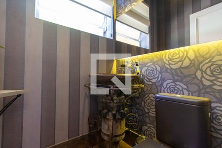 Casa à venda com 350m², 6 quartos e 6 vagasLavabo Sala 1º Andar