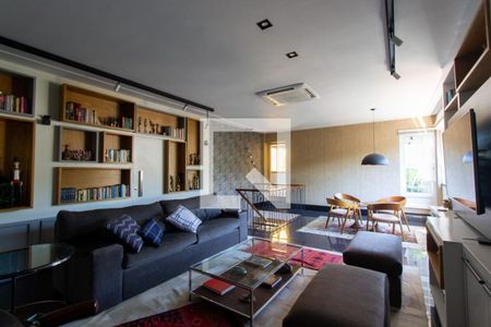 Casa à venda com 350m², 6 quartos e 6 vagasSala 2º Andar